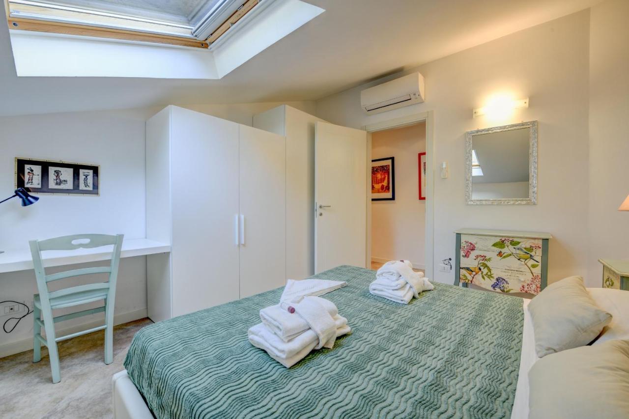 Appartamento Benaco Peschiera del Garda Luaran gambar